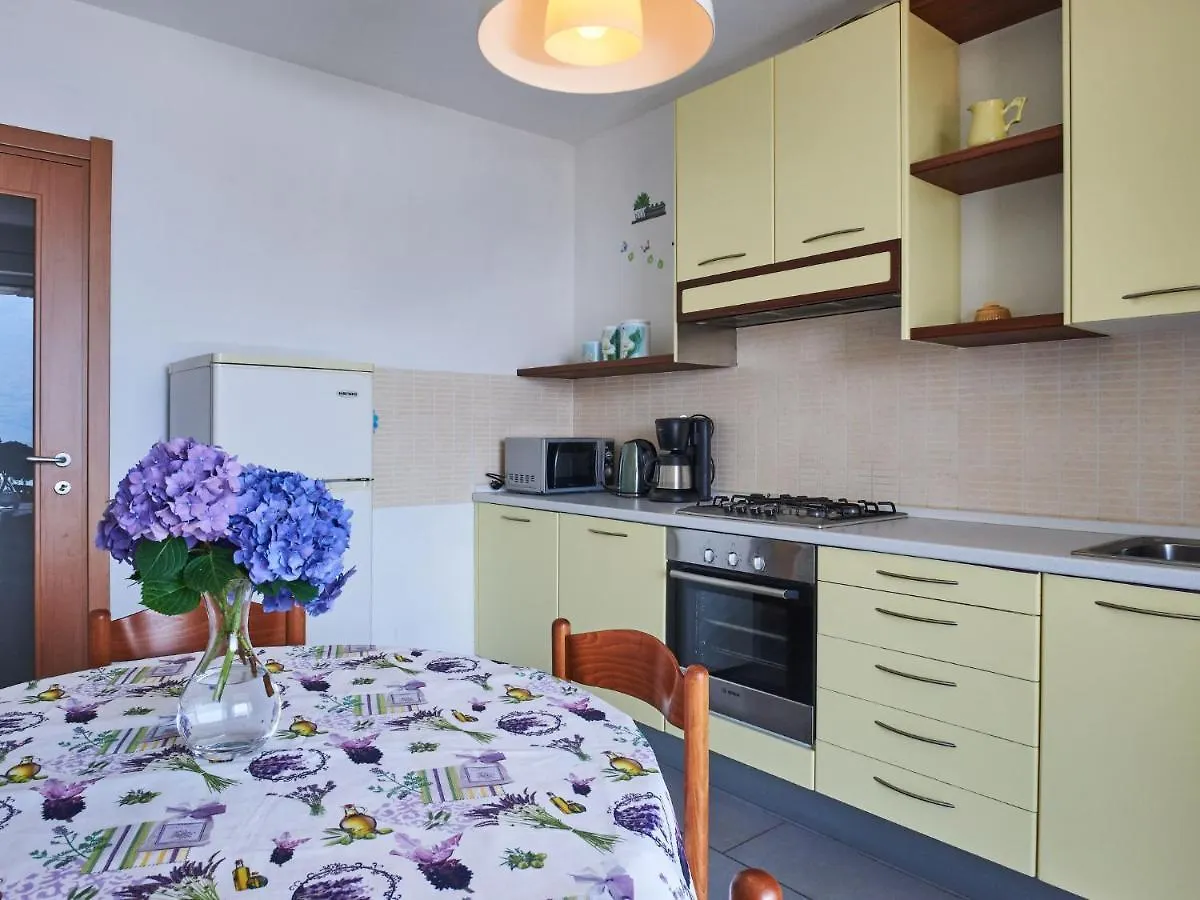 Apartment Aurora - Dma330 By Interhome Vercana İtalya